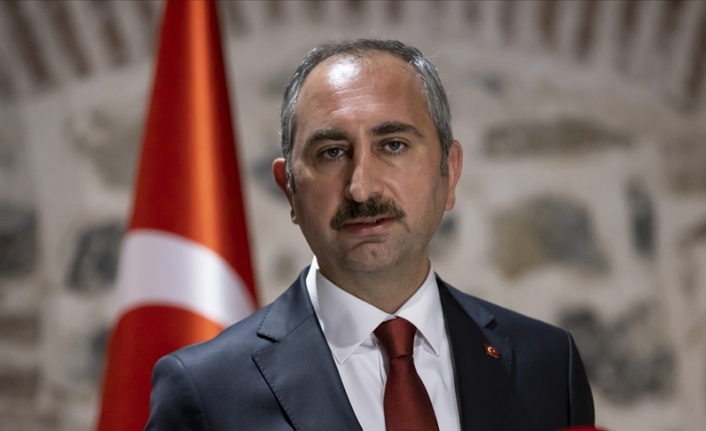 Adalet Bakanı Gül: Hadsizlerin kutsalımız Kabe'ye saygısızlığına hukuk göz yumamaz