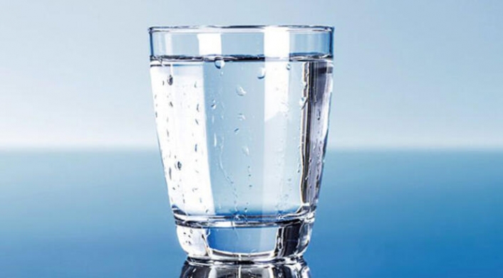 Vücudunuzun Yeteri Kadar Su İçmediğinizde Verdiği 10 İşaret