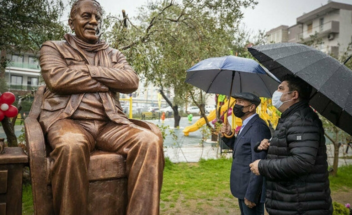 CHP'li İzmir Belediyesi'nden bir icraat daha: Kentteki heykeller tek tek sayılacak