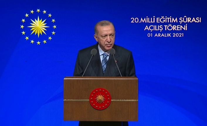 Cumhurbaşkanı Erdoğan: Kadrolu ve sözleşmeli öğretmen ayrımını kaldırıyoruz