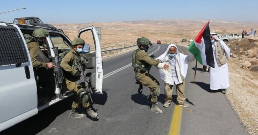 İşgalci İsrail 75 yaşındaki Filistinliyi araçla ezerek ağır yaraladı