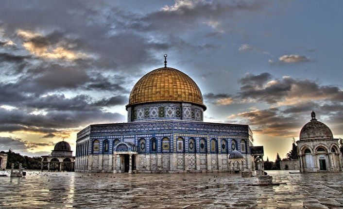 Mescid-i Aksa minberinden İsrail'e tepki: Kudüsün asıl sahibi Filistinlilerdir