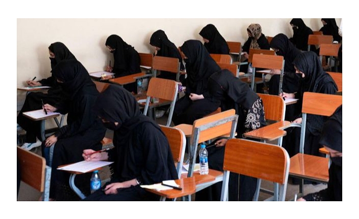 Taliban: Reformlar sağlandığında kadınlar eğitime tekrar devam edecek!