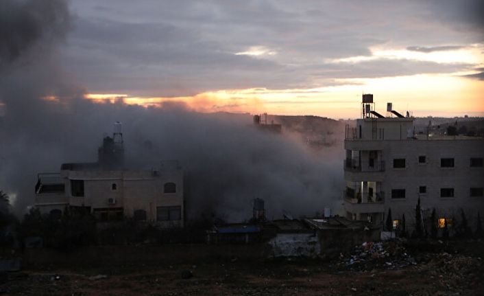 İşgal güçleri, Filistinli şehidin evini bombaladı
