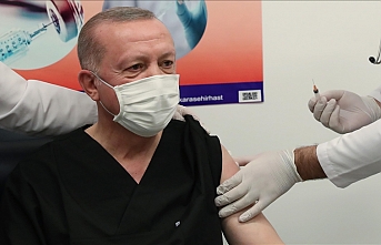 Cumhurbaşkanı Erdoğan, Kovid-19 aşısının ikinci dozunu yaptırdı