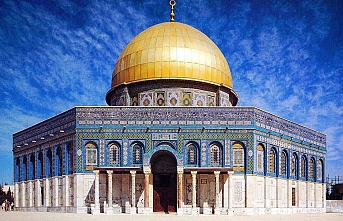 İslam dünyasının ilk kıblesi Mescid-i Aksa’da Ramazanın ilk teravih namazı eda edildi