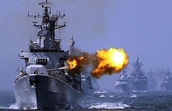 Rus Donanması Karadeniz'e 30'dan fazla savaş gemisi indirdi