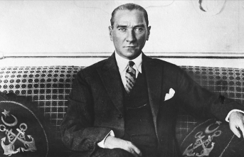 Ali Nesin: Atatürk'ü koruma kanunu denilen şey tam bir saçmalık