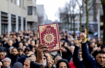 İslam ülkeleri Kur'an-ı Kerim'in yakılmasına izin veren İsveç'e tepkili