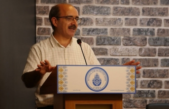 Prof. Necati Aydın: Eğitimin en temel sorunu Allah'la bağını koparması