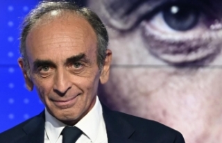 Fransız, İslam düşmanı siyasetçi Zemmour: Müezzin...