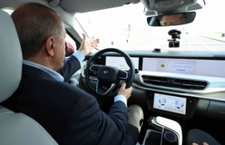 Cumhurbaşkanı Erdoğan yerli otomobil Togg’u kullandı